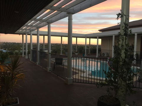 Fairway Manor Accomodation - Whitsundays Accommodation 3