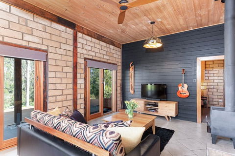 Falls River Luxury Accommodation - Whitsundays Accommodation 0