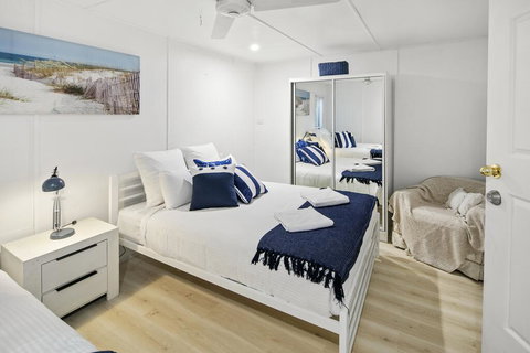 Family Beach House With Parking And Outdoor Dining - Whitsundays Accommodation 2