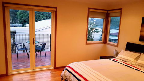 Family Getaway In Eildon - Pet Friendly - Whitsundays Accommodation 0