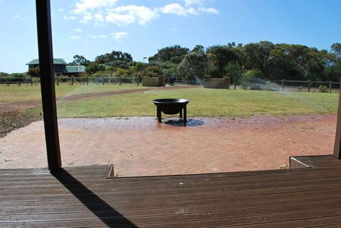 Farm Lane Retreat - Whitsundays Accommodation 3