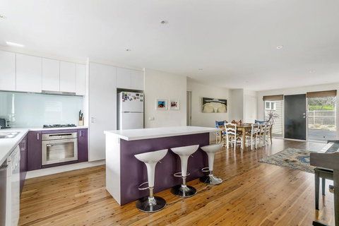 Fern Beach House - Whitsundays Accommodation 3