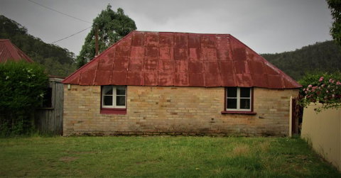 Fernbrook Cottage - Whitsundays Accommodation 2