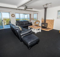 Fingal Bay Beach House 32 Lentara Street - Whitsundays Accommodation