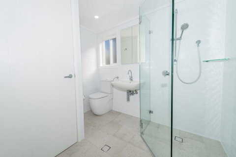Fingal Bay Beach House, 32 Lentara Street - Whitsundays Accommodation 1