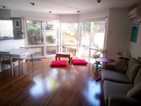 Fitzroy Spacious House - Whitsundays Accommodation 0