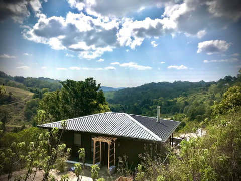 Fletchers Ridge Brand New Luxury Guest House - Whitsundays Accommodation 0