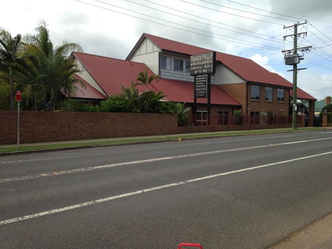 Francis Phillip Motor Inn And The Lodge - Whitsundays Accommodation 0