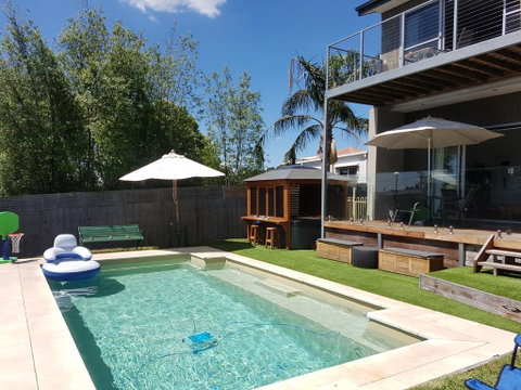 Frankston Hilltop Retreat - Whitsundays Accommodation 3