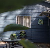 Funky Flat on Acreage - Whitsundays Accommodation