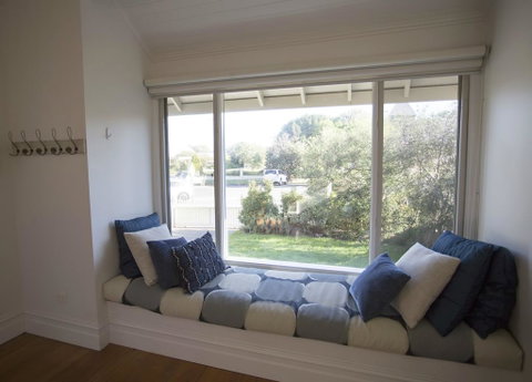 GALWAY COTTAGE - Whitsundays Accommodation 3