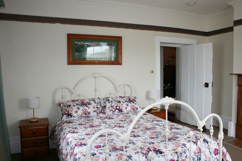 Gaol House Cottages - Whitsundays Accommodation 0