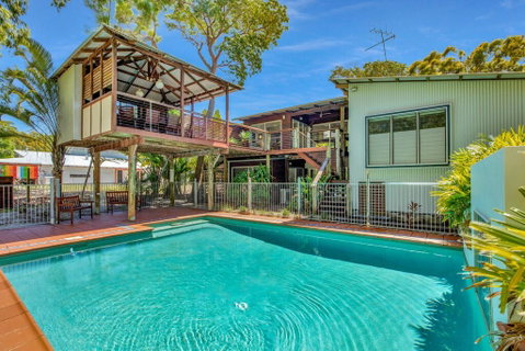 Gecko's Rest - Rainbow Shores, Executive Beach House, Pet Friendly, Pool, Wi-fi - Whitsundays Accommodation 0