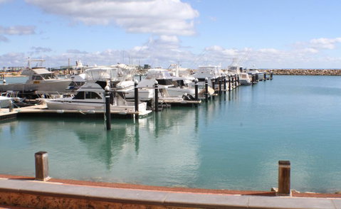Geraldton Holiday Unit - Whitsundays Accommodation 0