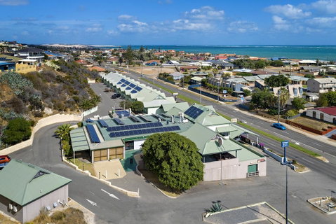 Geraldton Motor Inn - Whitsundays Accommodation 2