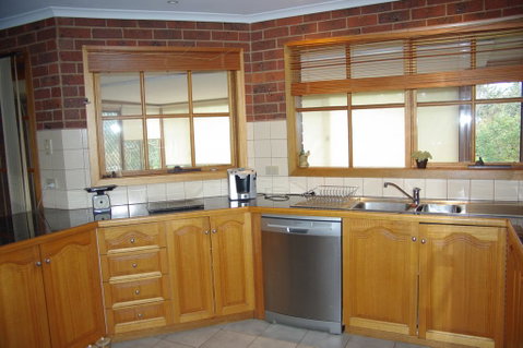 Getawaytoaljon - Whitsundays Accommodation 0