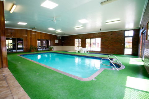 Golden Grain Motor Inn - Whitsundays Accommodation 2