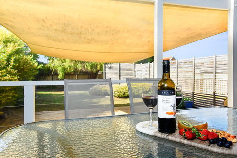 Goolwa Blue Escape - WiFi - Pet-Friendly - Whitsundays Accommodation 0