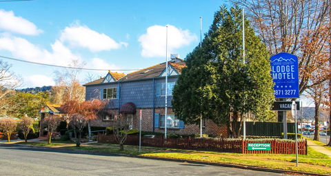 Grand Country Lodge - Whitsundays Accommodation 0