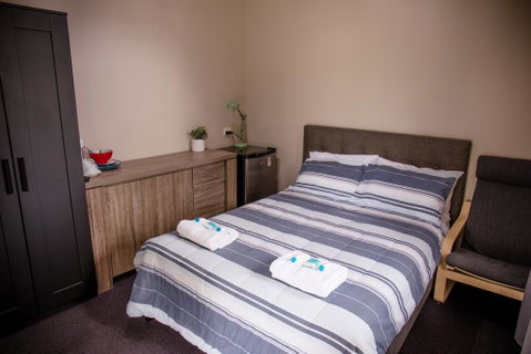 Grand Hotel Mount Morgan - Whitsundays Accommodation 2