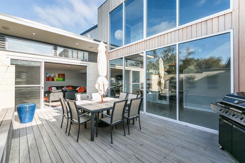 Grandview Luxury 11 - Whitsundays Accommodation 2