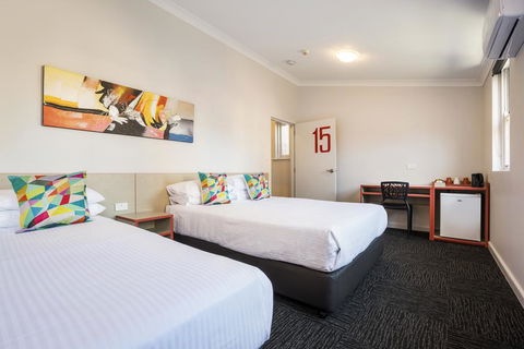Granville Hotel - Whitsundays Accommodation 3