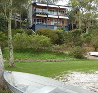 Green Point Lakehouse - Whitsundays Accommodation