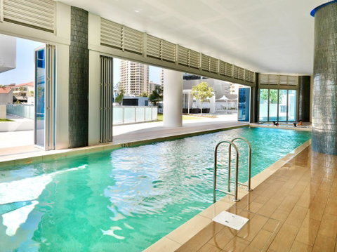 H Luxury Apartment At Surfers Paradise - Whitsundays Accommodation 0