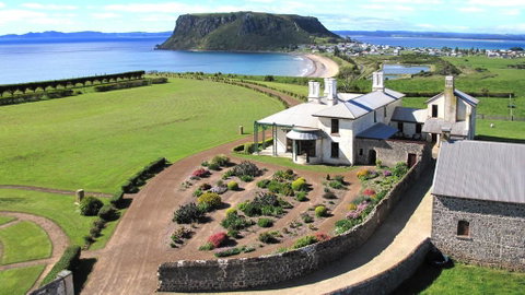 Hanlon House - Whitsundays Accommodation 1