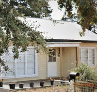 Happy cozy house for holidays Beach BBQ Pet friendly 35kms from CBD in country life style  - Whitsundays Accommodation
