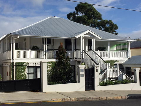Heal House - Whitsundays Accommodation 0