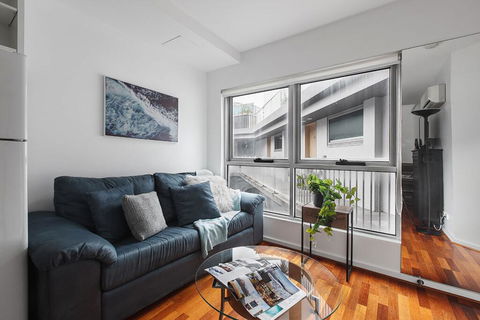 Heart Of Sandringham Apartment By Ready Set Host - Whitsundays Accommodation 1