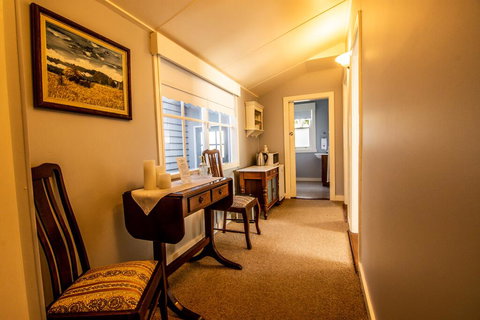 Heytesbury House - Whitsundays Accommodation 1