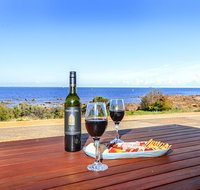 High Tide - Wallaroo Beachfront Property - Pet-Friendly - Whitsundays Accommodation