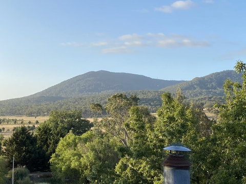 Highfield Cottage - Whitsundays Accommodation 0