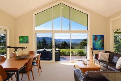 Hillcrest - Spectacular Views! - Whitsundays Accommodation 2