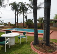 Hilltop Motel - Whitsundays Accommodation