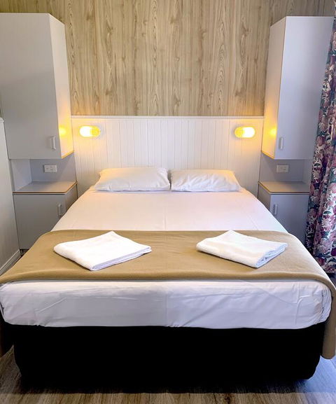 Holbrook Motor Village - Whitsundays Accommodation 3