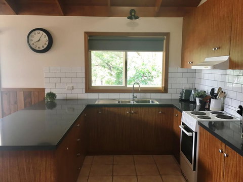 Holiday Heights - Whitsundays Accommodation 3