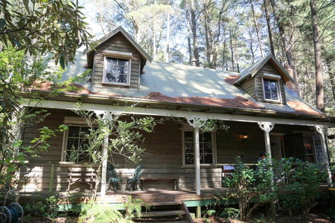 Holly Lodge Medlow Bath - Whitsundays Accommodation 0