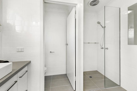 Homely Getaways In Broadbeach Waters - Whitsundays Accommodation 3