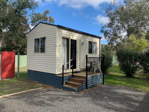 Horsham Riverside Caravan Park - Whitsundays Accommodation 1