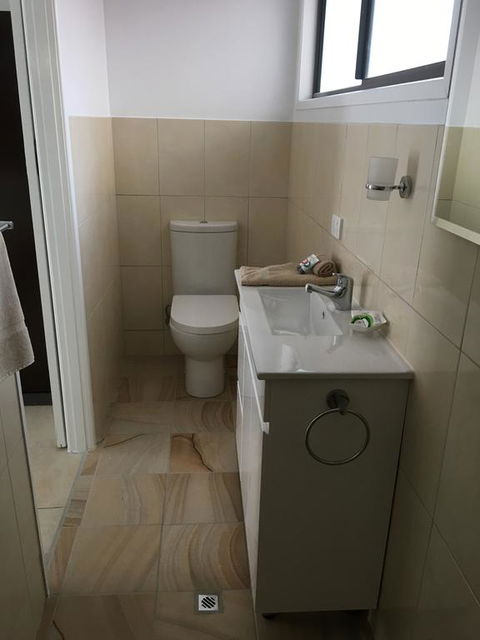 Hotel Corones - Whitsundays Accommodation 3