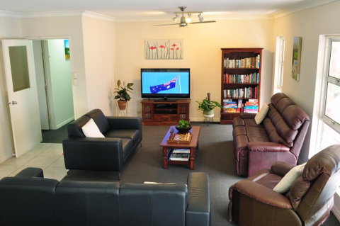 Isla House Greenslopes - Whitsundays Accommodation 3