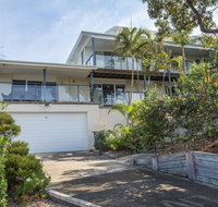 Island View - 80 Lentara St - Large Family Home Pool WIFI and Sweeping Views of Fingal - Whitsundays Accommodation