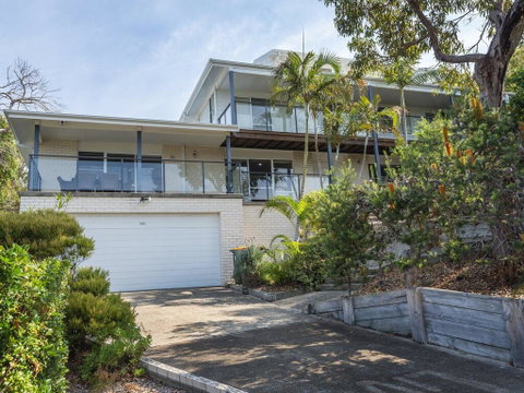 Island View - 80 Lentara St - Large Family Home, Pool, WIFI And Sweeping Views Of Fingal - Whitsundays Accommodation 0