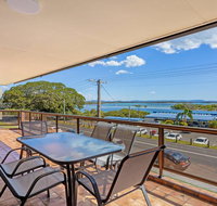Island View 4 -Opposite Wallis Lake - Whitsundays Accommodation