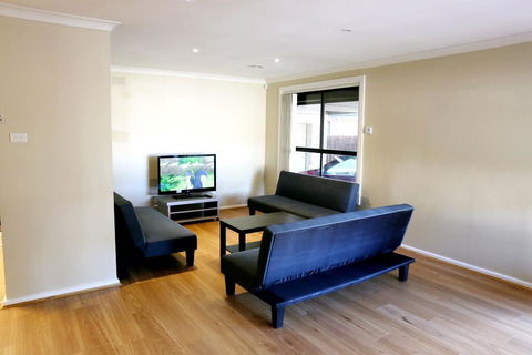 Isle Of Serenity Charming House - Whitsundays Accommodation 3