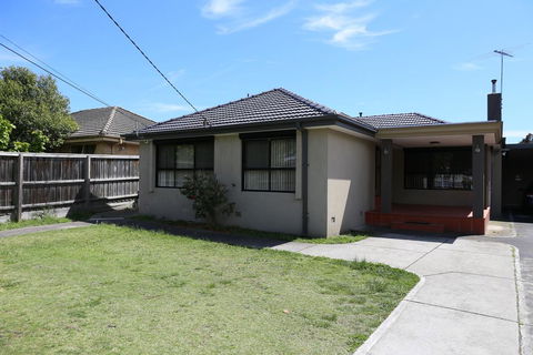 Isle Of Serenity Charming House - Whitsundays Accommodation 0