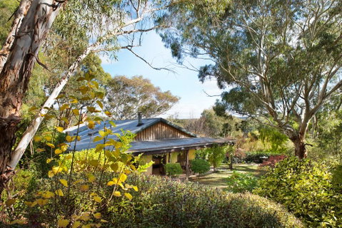 Italian Hill - Whitsundays Accommodation 3